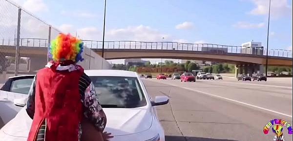  Gibby The Clown Fucks Juicy Tee On Atlanta’s Most Popular Highway